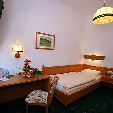 Lay-haus Отель 3*