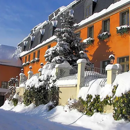 Lay-haus 3*