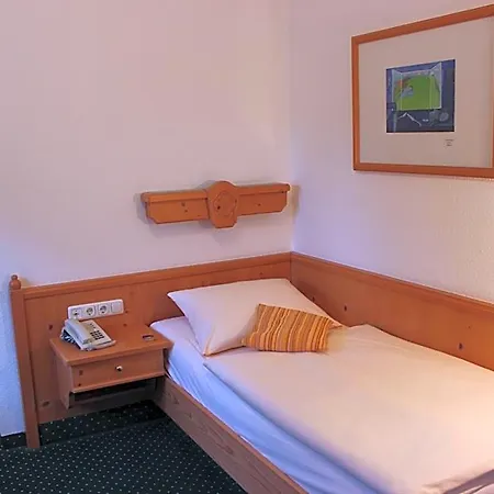 Lay-haus 3*