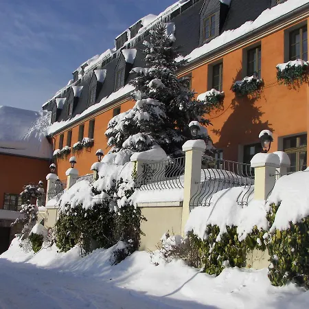 Lay-haus Отель 3*
